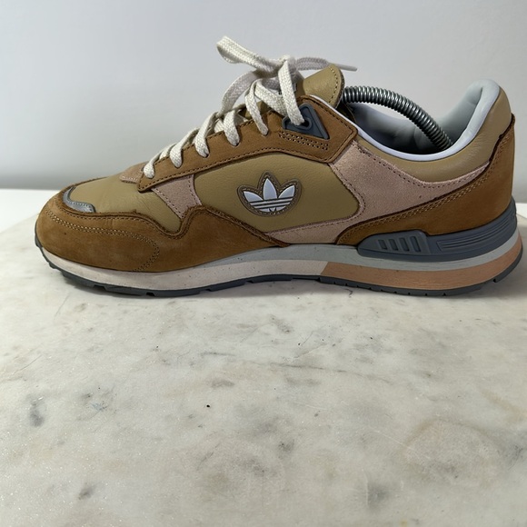 adidas Classics TREZOID Beige 2022 GY0728 men’s USA 10.5 - Picture 8 of 10